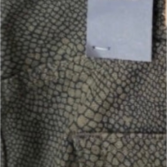 New Levi’s 502 Taper Men Jeans - Picture 4 of 8